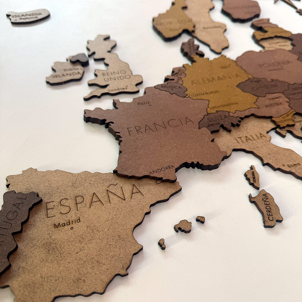 Spain map in 4 wood tones