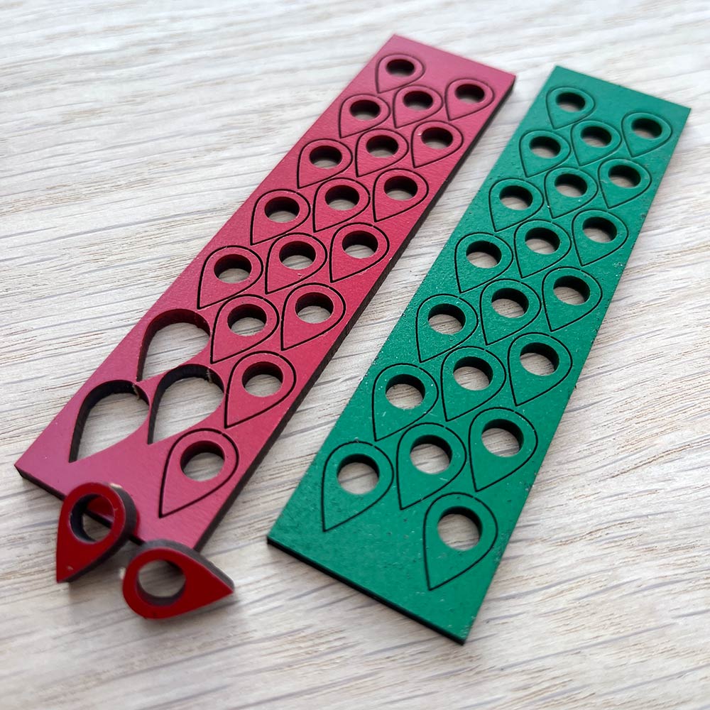 Mapamundi 3D de madera multicolor